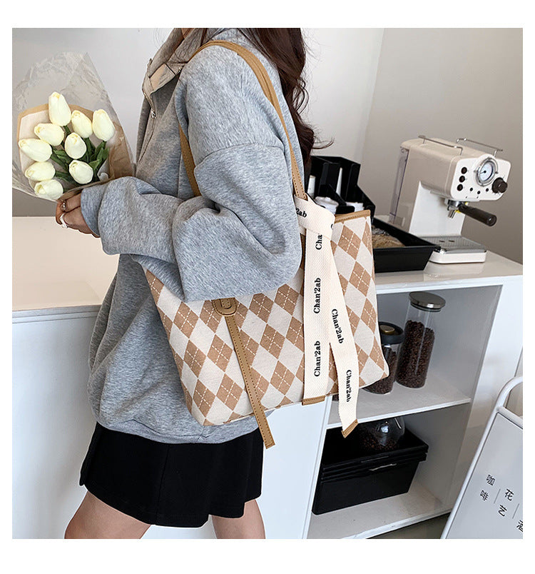 Simple Armpit Shoulder Bag New Fashion Diamond Handbag Trend Single Shoulder Bag Women's Bag