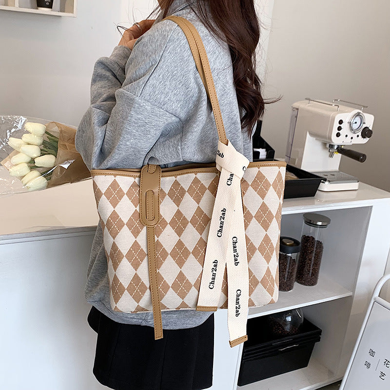 Simple Armpit Shoulder Bag New Fashion Diamond Handbag Trend Single Shoulder Bag Women's Bag